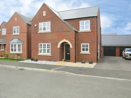 Anthorn Close, Houlton, Rugby thumb 2