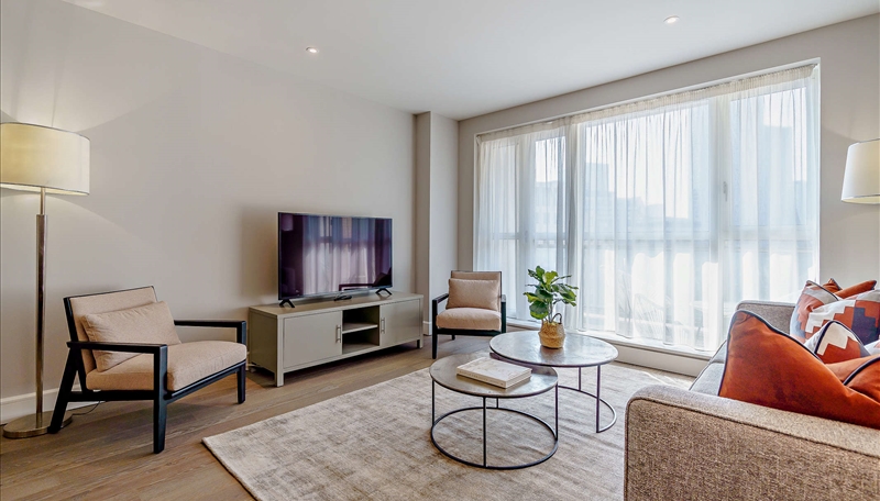 2 Bedroom Apartment To Let  Westferry  E14 Image 2
