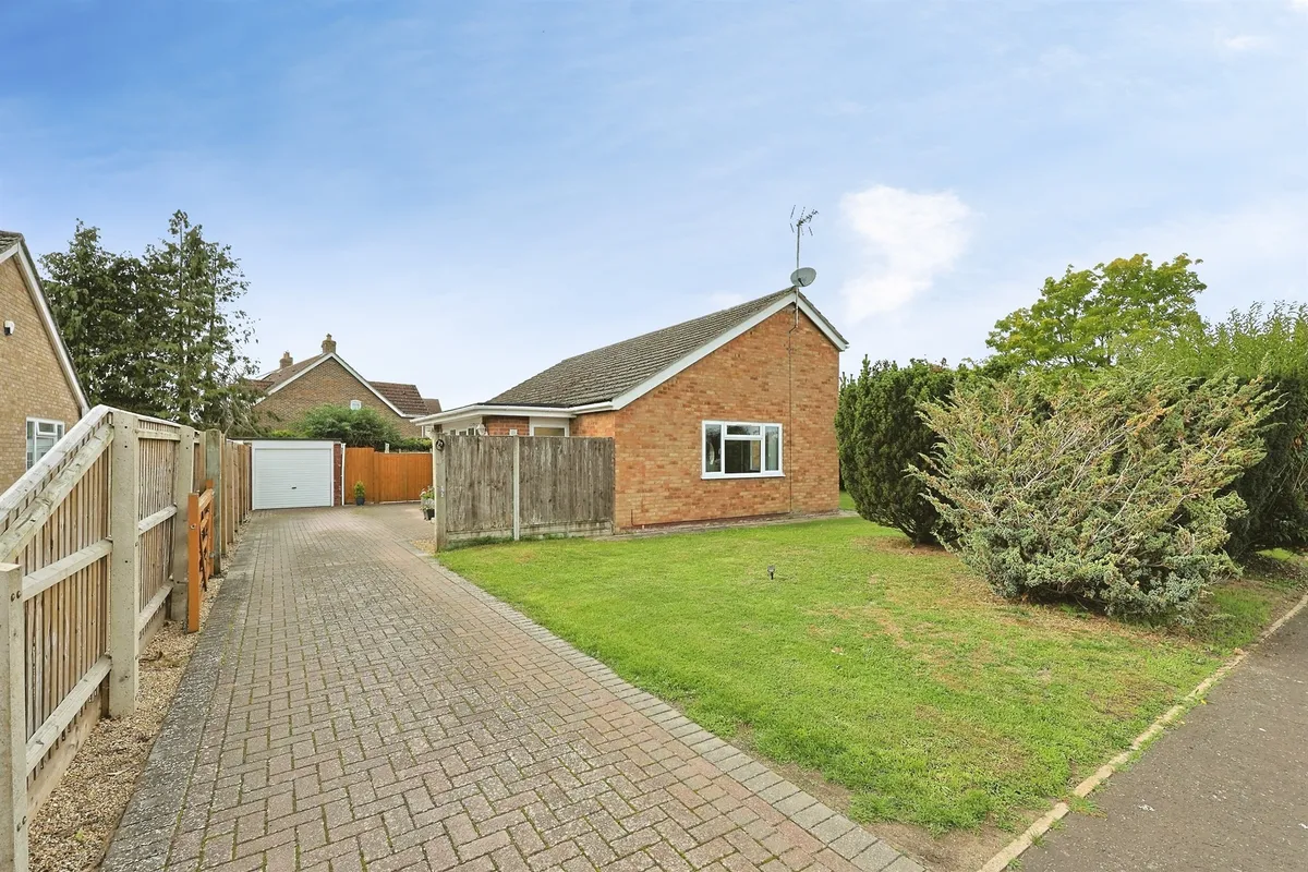 Walnut Close, Foulden