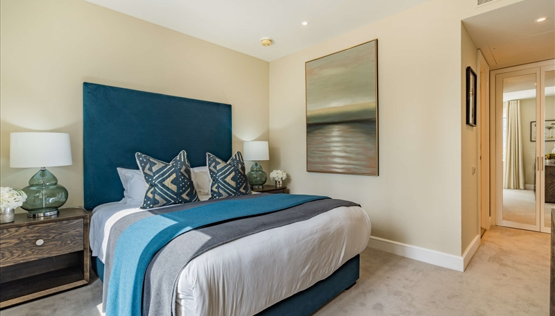 2 Bedroom Apartment To Let  Westferry  E14 Image 5