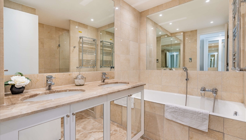 2 Bedroom Apartment To Let  Westferry  E14 Image 6