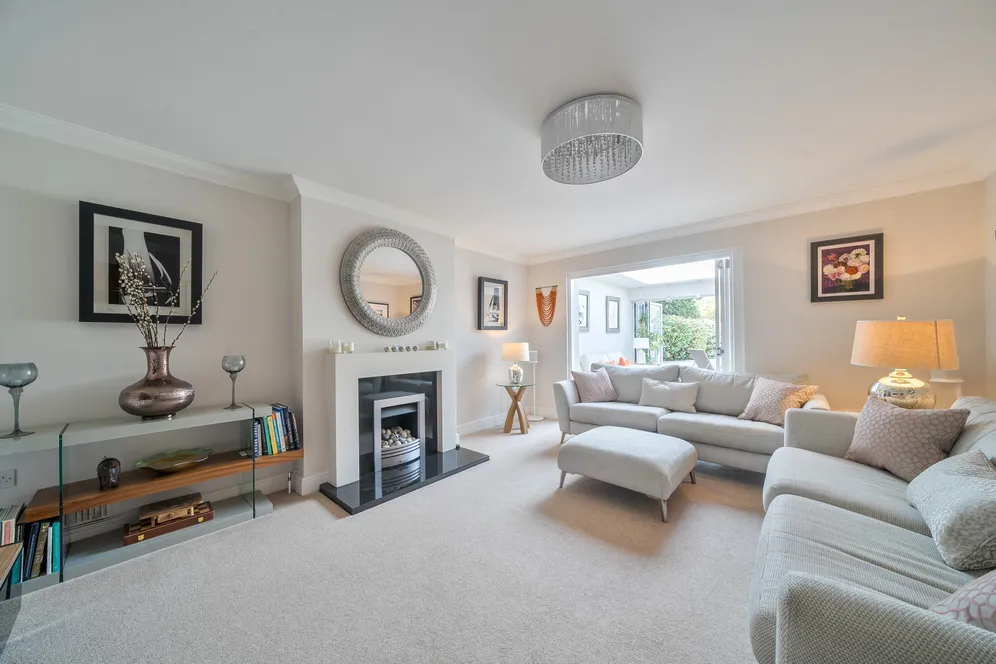 Spratts Lane, Ottershaw, KT16 photo 13