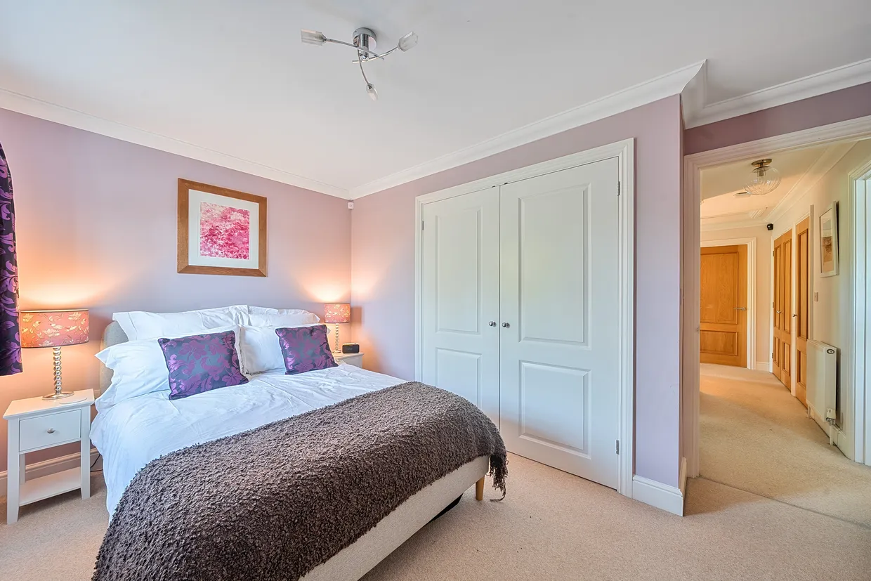 Spratts Lane, Ottershaw, KT16 photo 4