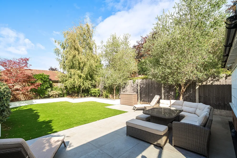 Spratts Lane, Ottershaw, KT16 photo 8