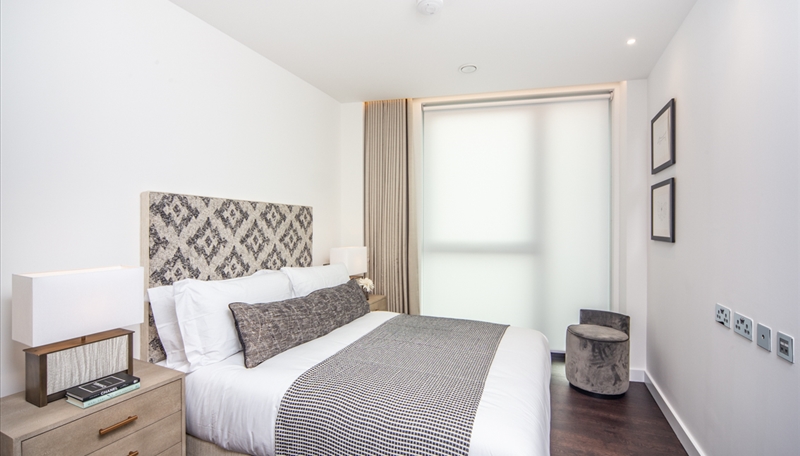 2 Bedroom Apartment To Let  Charles Clowes Walk  SW11 Image 9