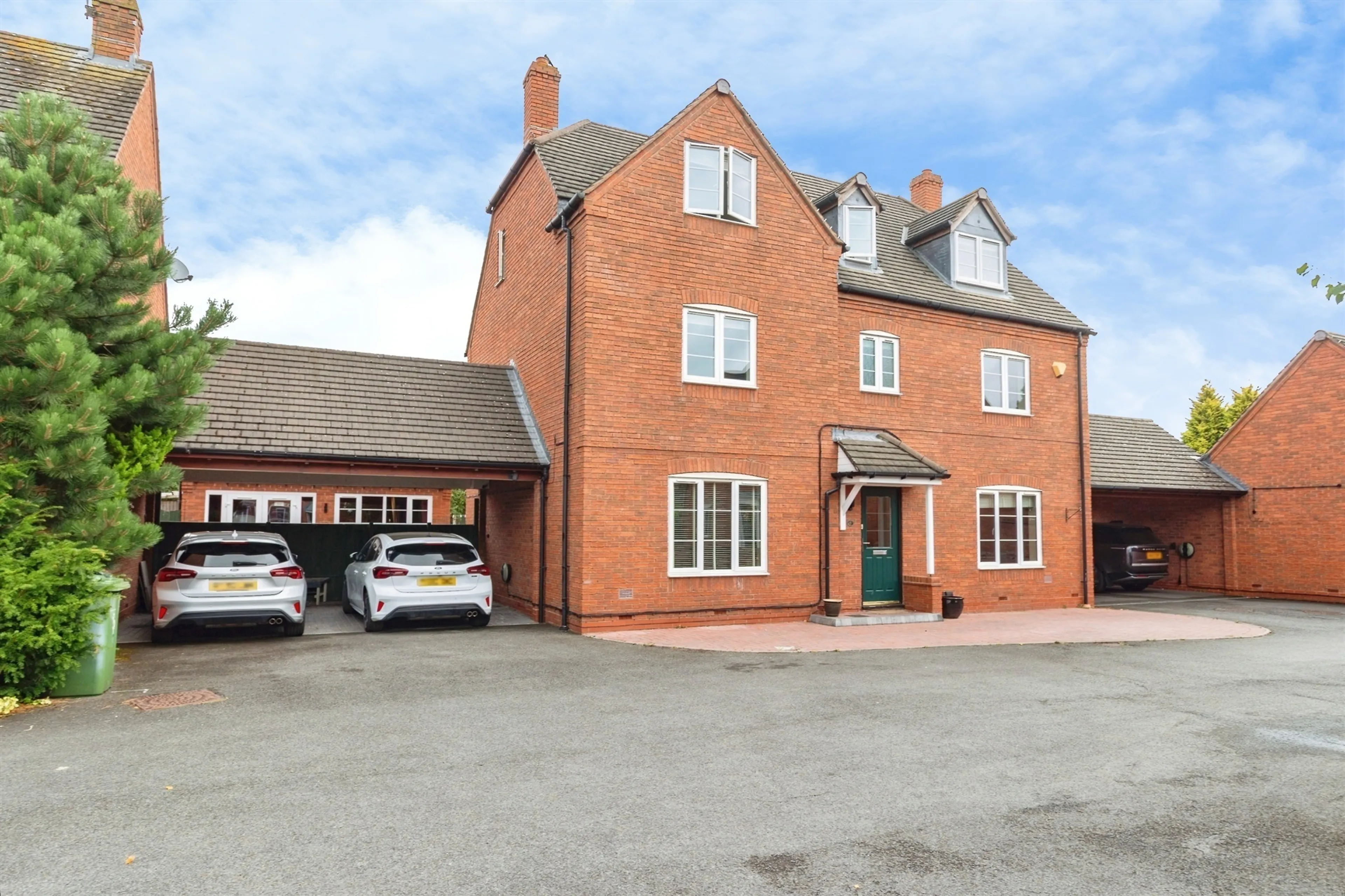 Property photo 0