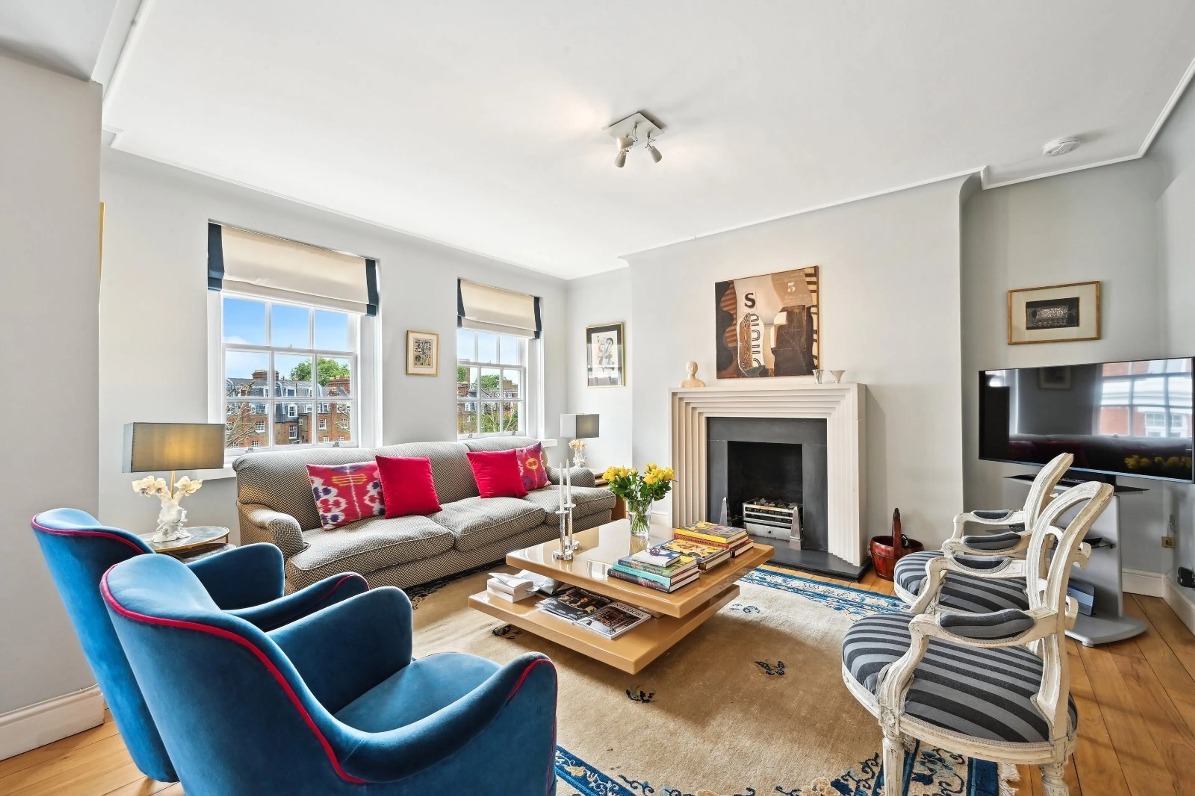Property at Onslow Court, Drayton Gardens, Chelsea, London, SW10
