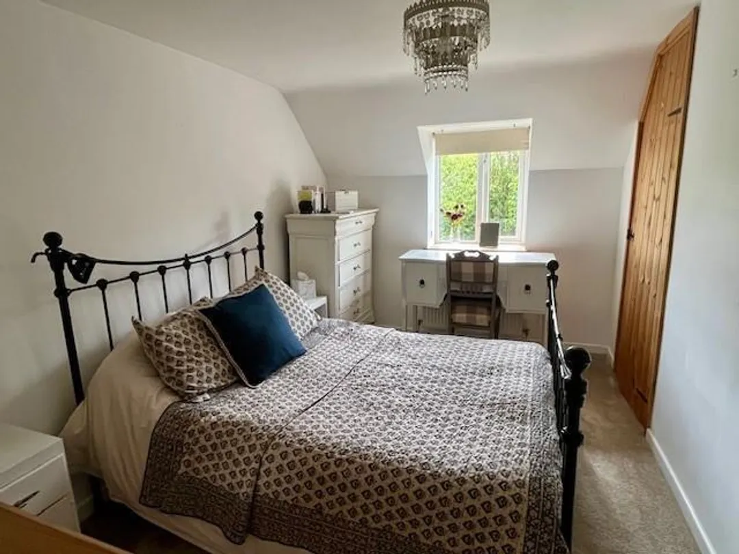 https://mr0.homeflow-assets.co.uk/files/photo/image/48413/5210/_x_/K4Lu5t36WEGiMblxXbKyrg.jpg