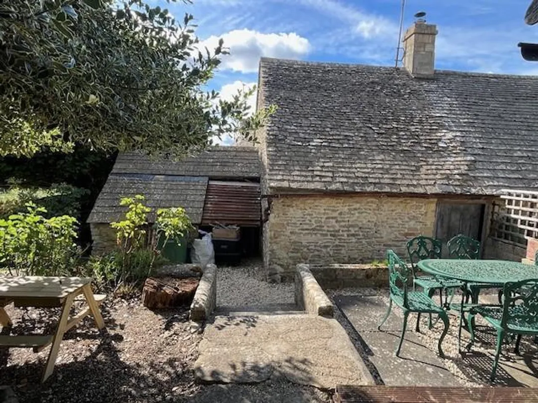 https://mr0.homeflow-assets.co.uk/files/photo/image/48413/5219/_x_/Qt7Q1tvsXkCiQu4FWqdrIA.jpg