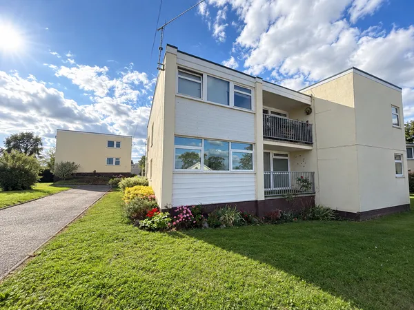 2 Bed Flat Dawlish Warren