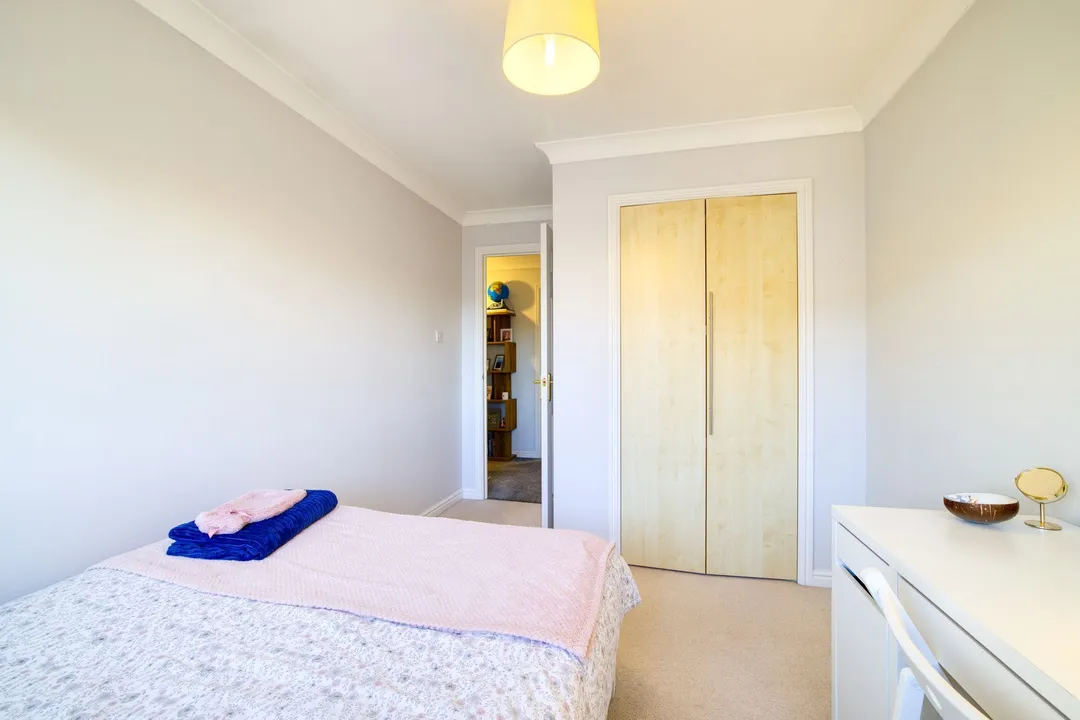 https://mr0.homeflow-assets.co.uk/files/photo/image/48413/8045/_x_/003A8672_HDR-81.jpg