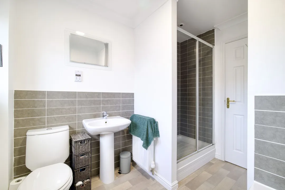 https://mr0.homeflow-assets.co.uk/files/photo/image/48413/8049/_x_/003A8582_HDR-50.jpg