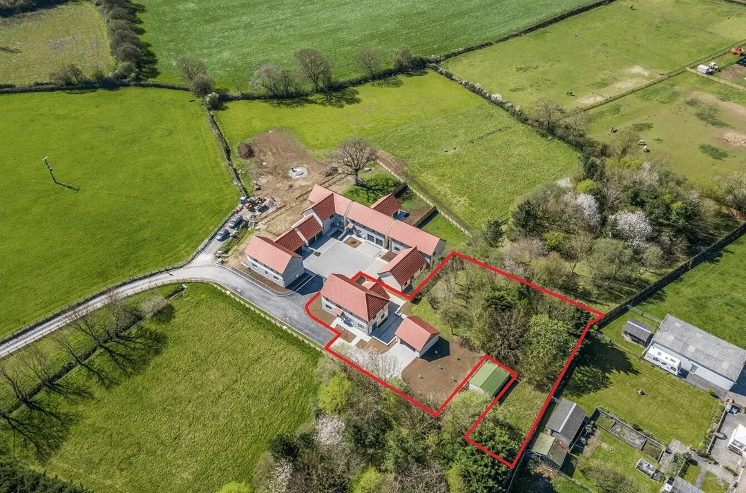 https://mr0.homeflow-assets.co.uk/files/photo/image/48413/9000/_x_/48709011.png