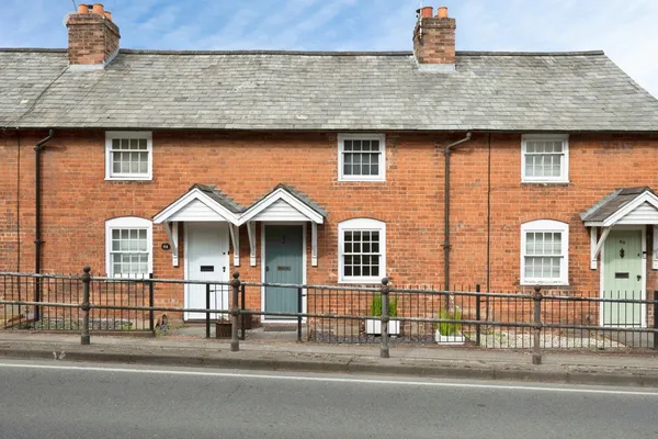 The Street, FARNHAM, Surrey, GU10