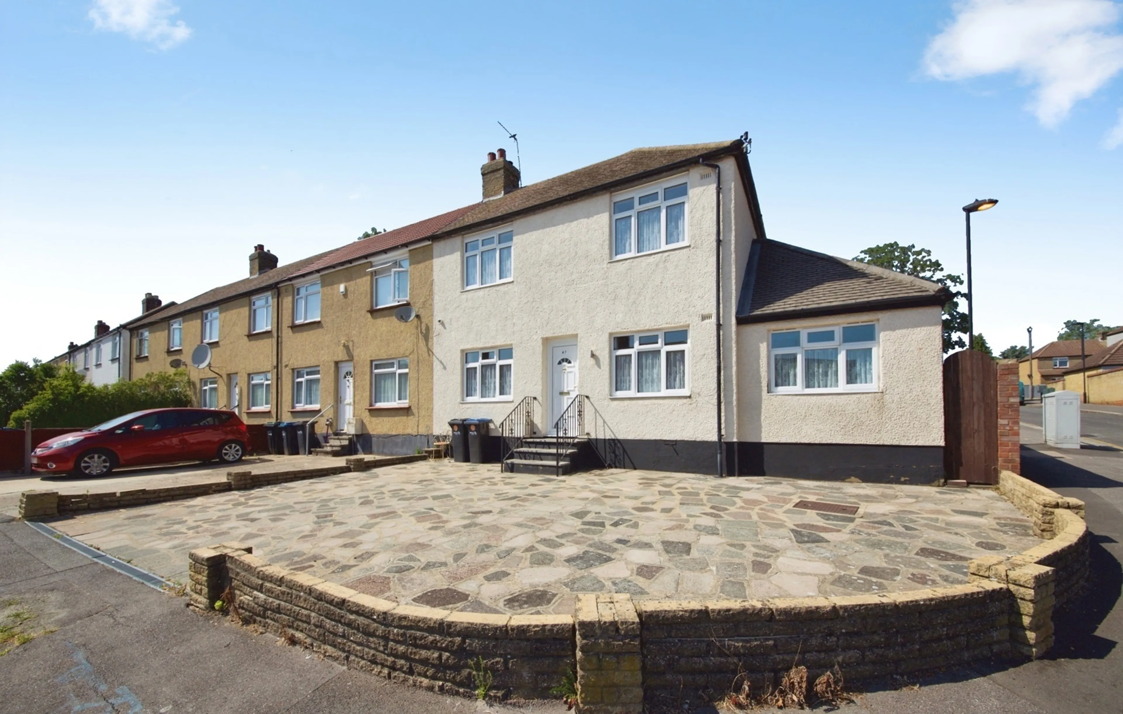 Property photo 0