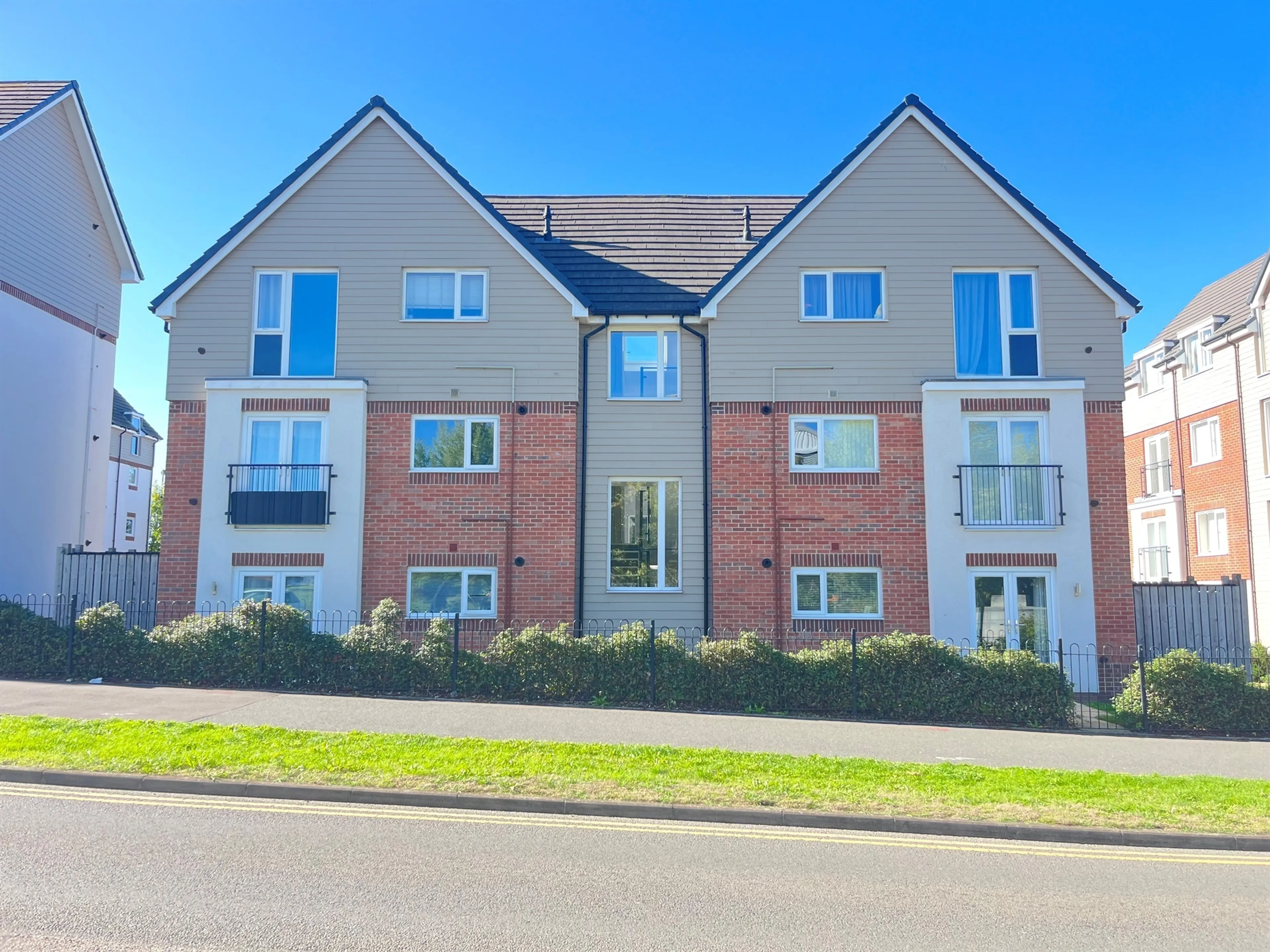 Property at Anton Close, Rugby
