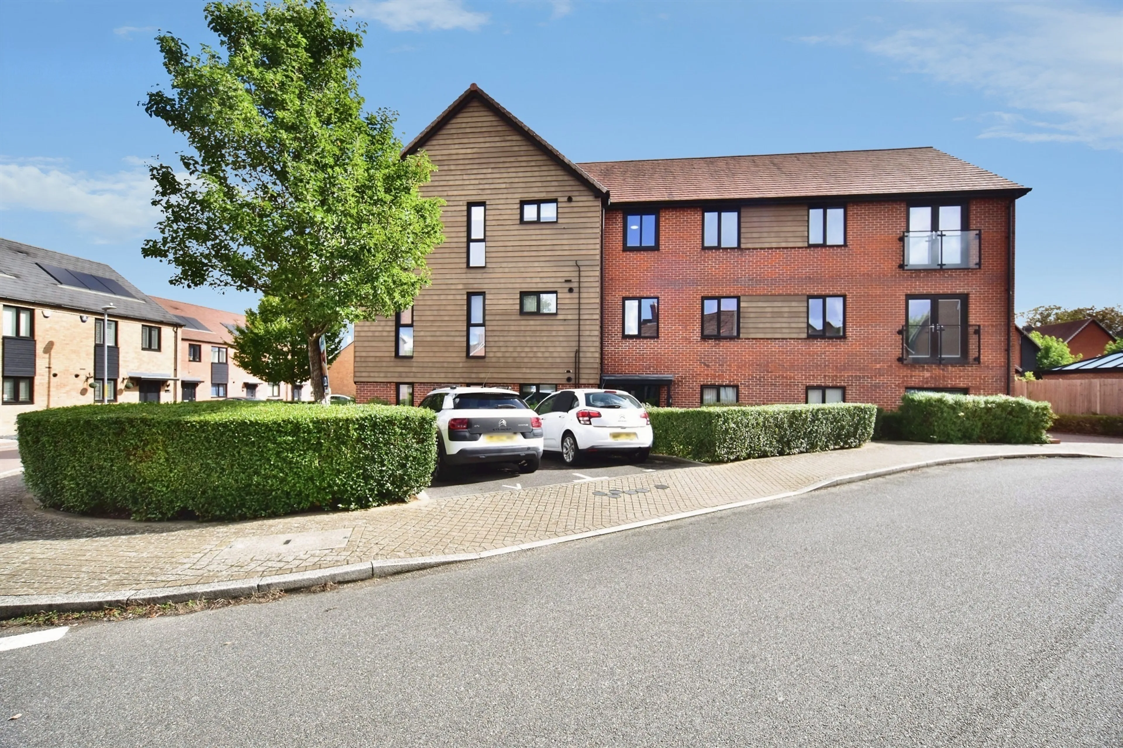 Property photo 0