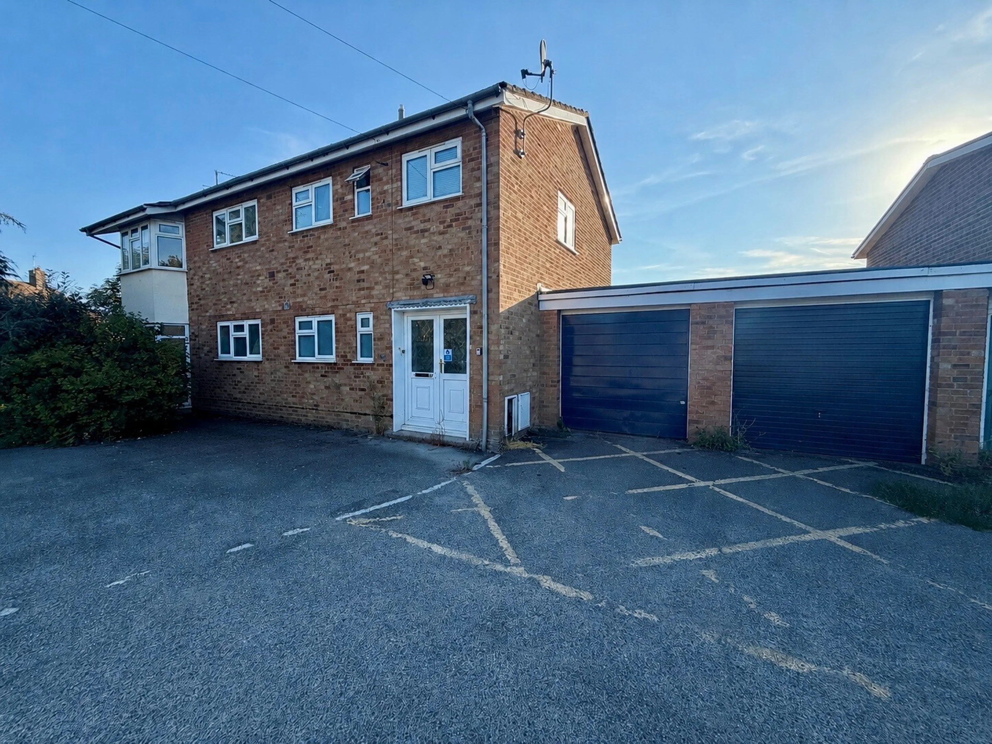 Property photo 0