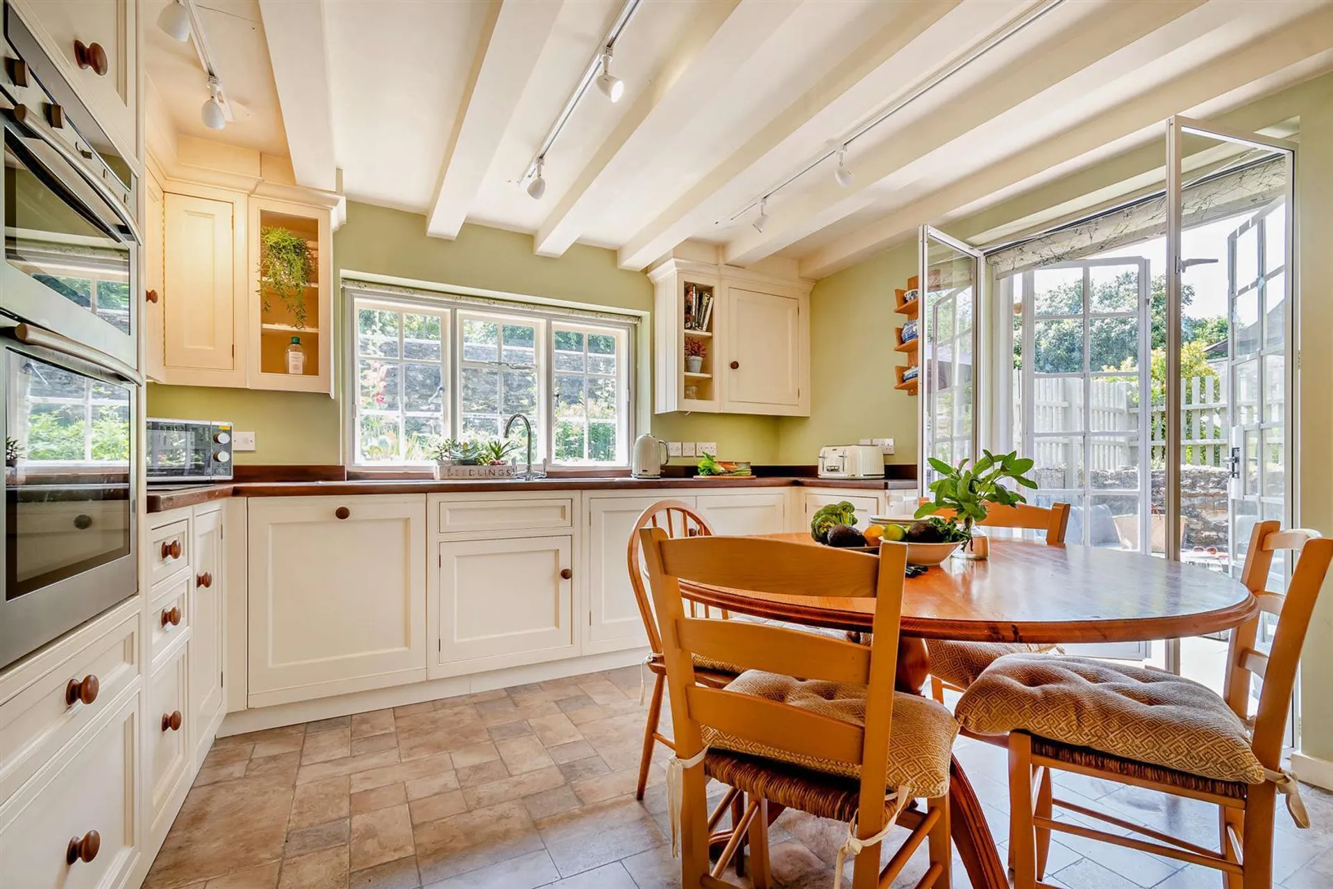Property photo top 2