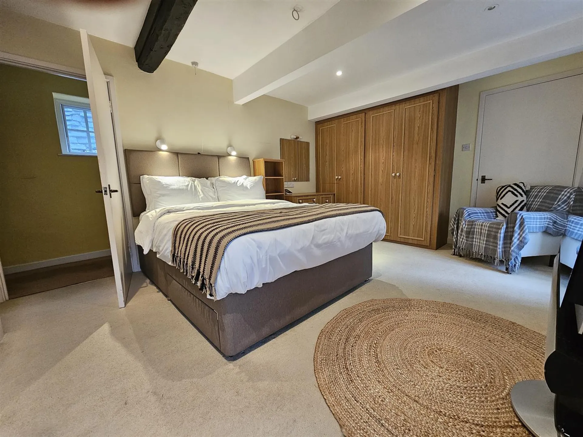 Property photo top 3