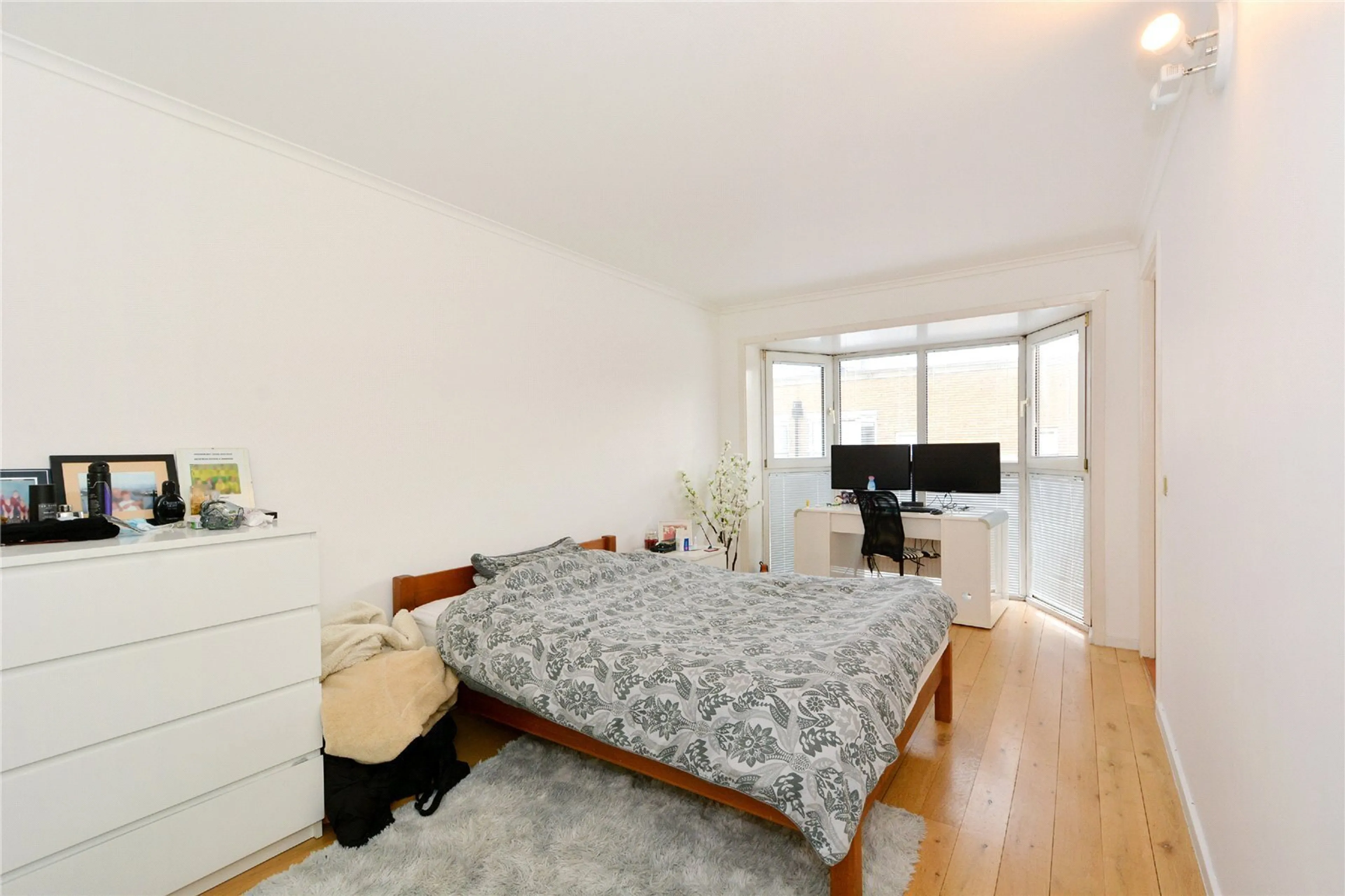 Photo 6