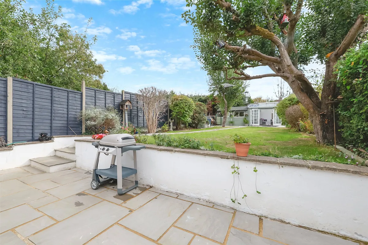 Elmwood Road, Redhill, Surrey, RH1