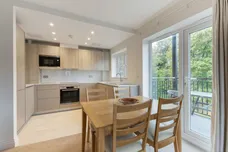 Aspen Road, High Wycombe, HP10 photo 2