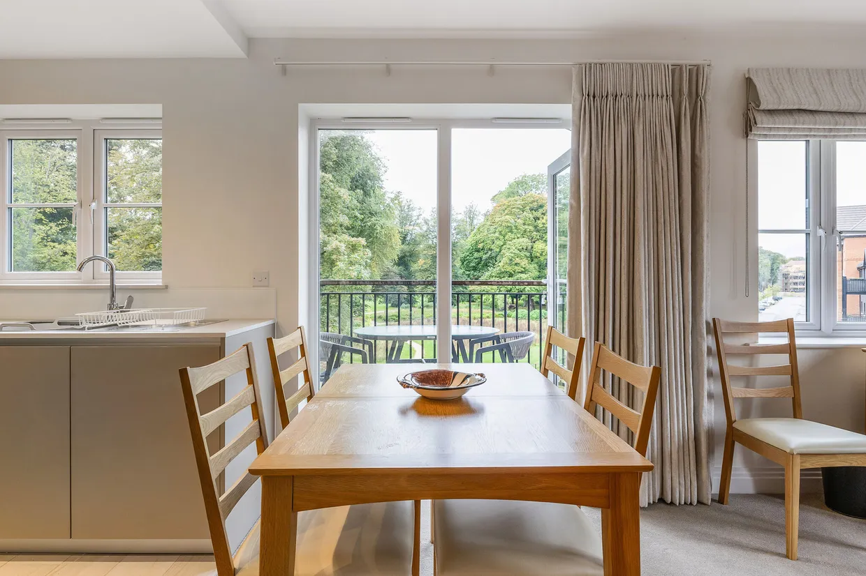 Aspen Road, High Wycombe, HP10 photo 11
