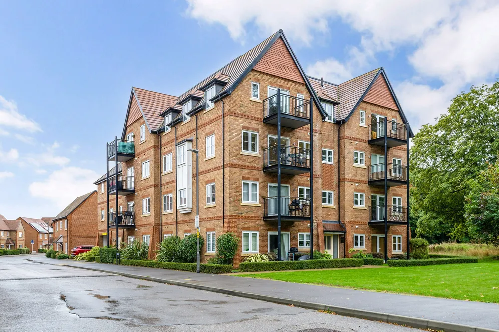 Aspen Road, High Wycombe, HP10 photo 22
