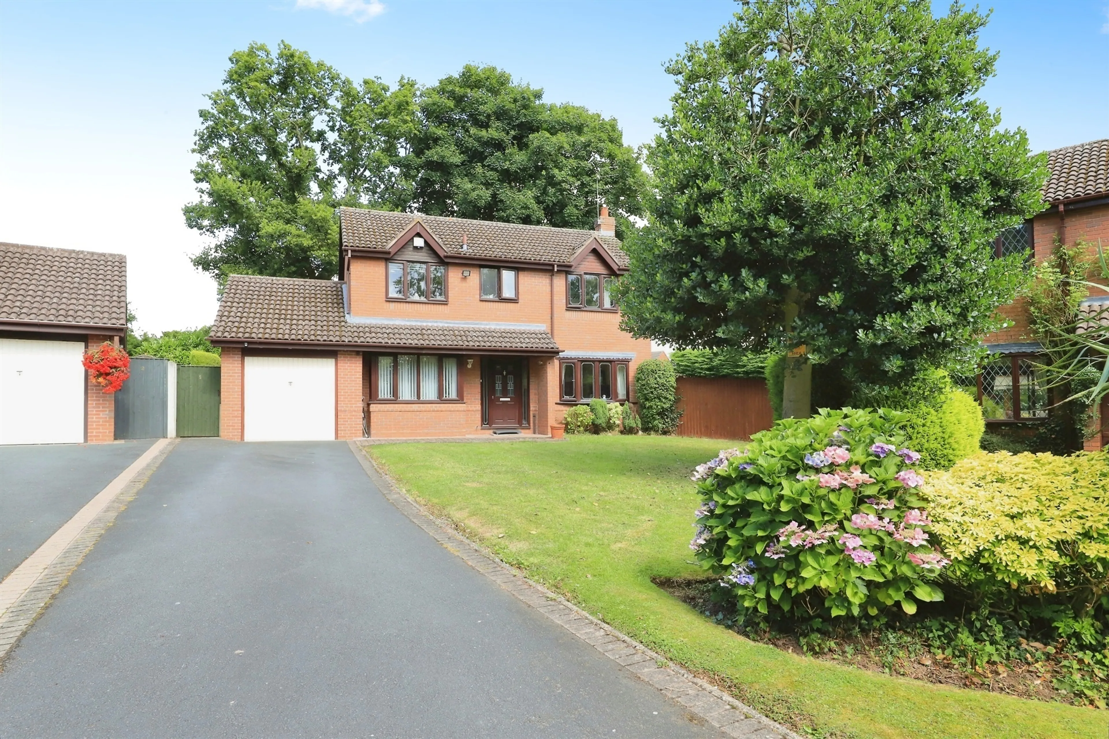 Property photo 0
