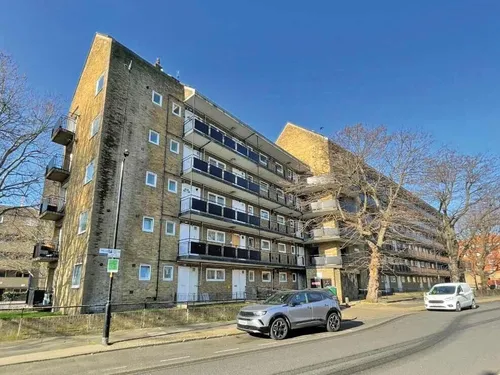 Tabard Street, Londonphoto