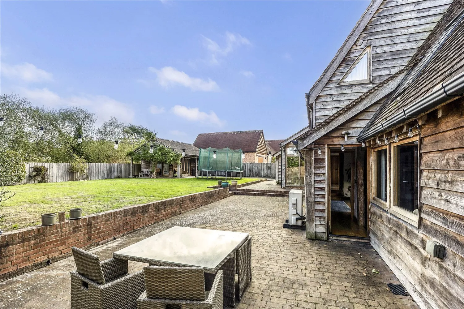 Dean Lane, Stoke Orchard, GL52 photo 7