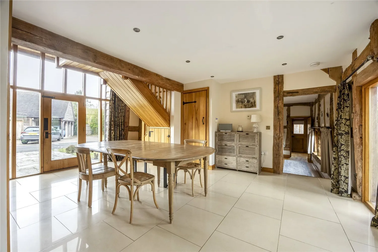 Dean Lane, Stoke Orchard, GL52 photo 9