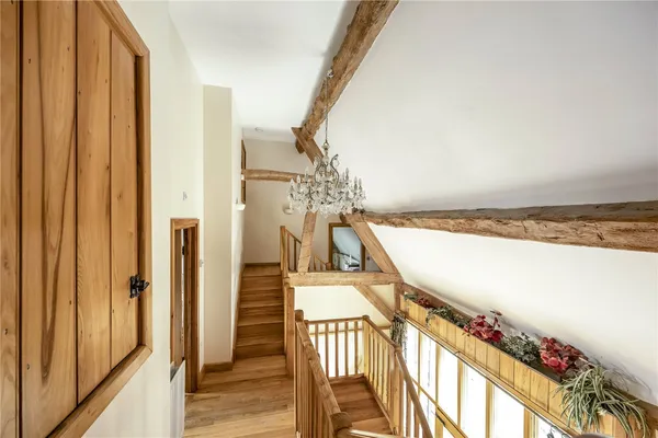 Dean Lane, Stoke Orchard, GL52 photo 21