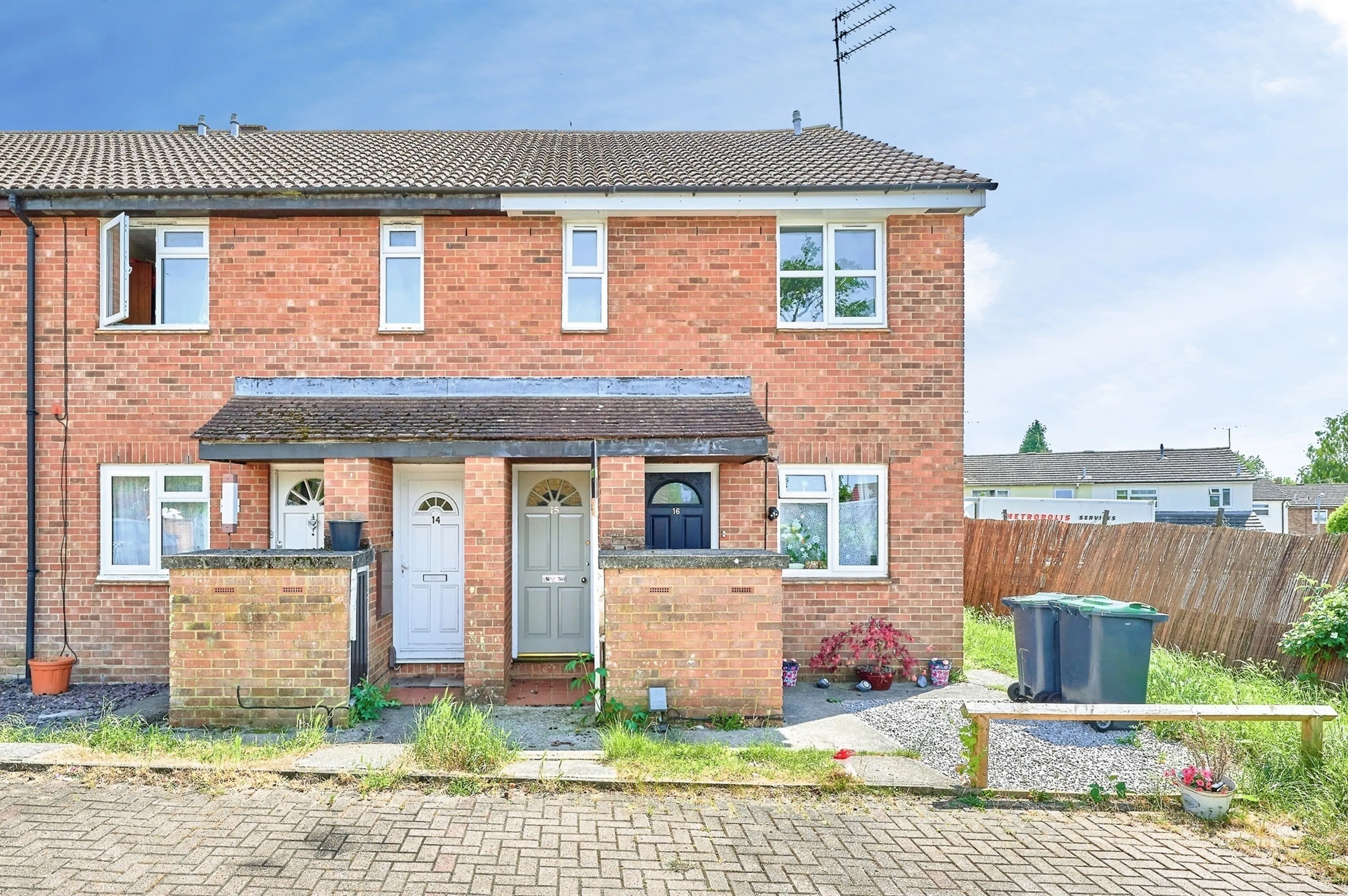 Property photo 0