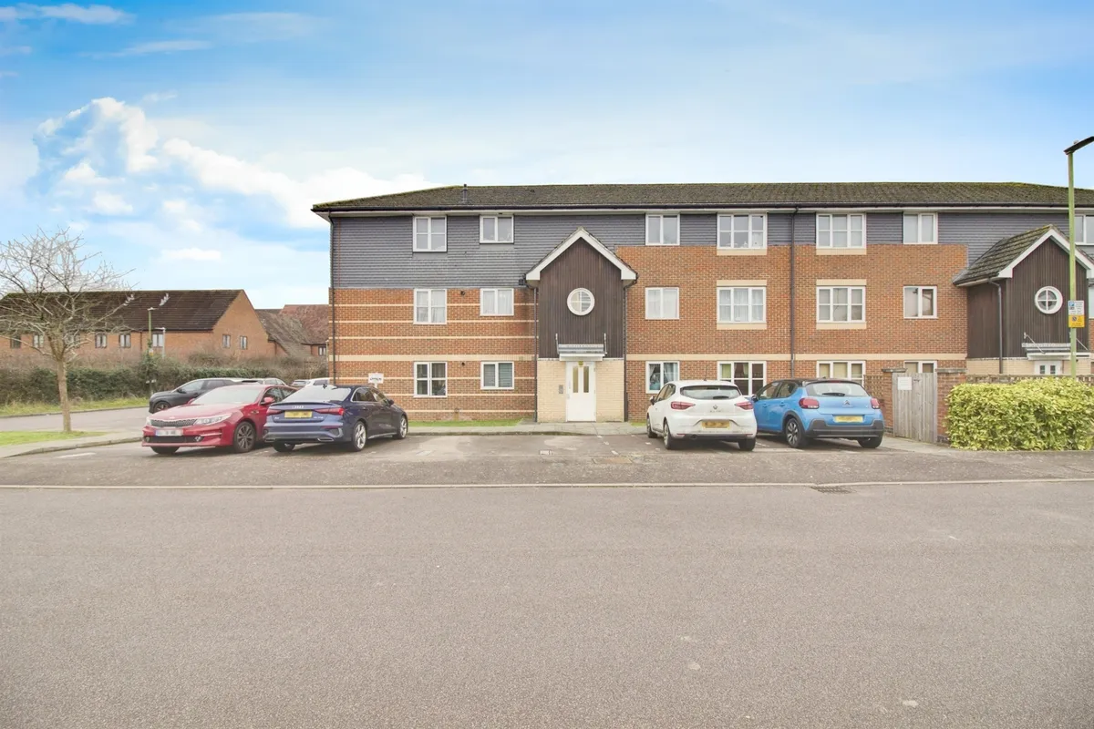 Wenham Place, Hatfield