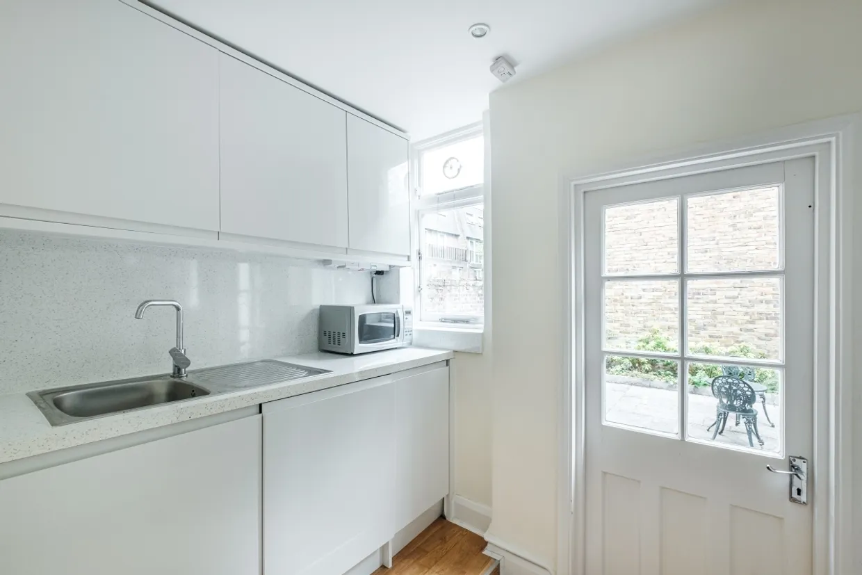 Almeida Street London N1 photo 3