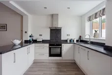 Montpellier Villas Cheltenham GL50 photo 3