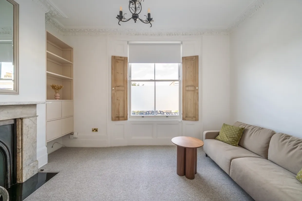 Wandsworth Road London SW8 photo 3
