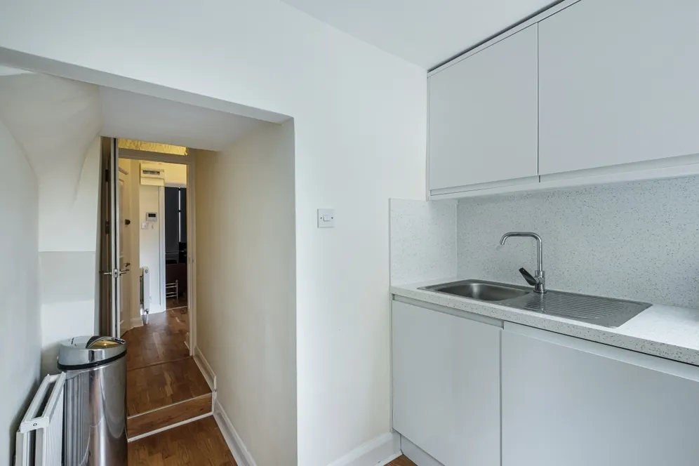 Almeida Street London N1 photo 6