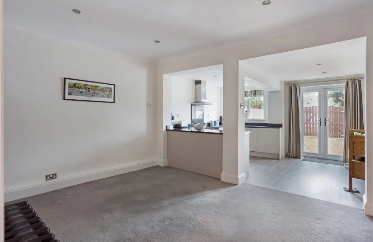 Montpellier Villas Cheltenham GL50 photo 5