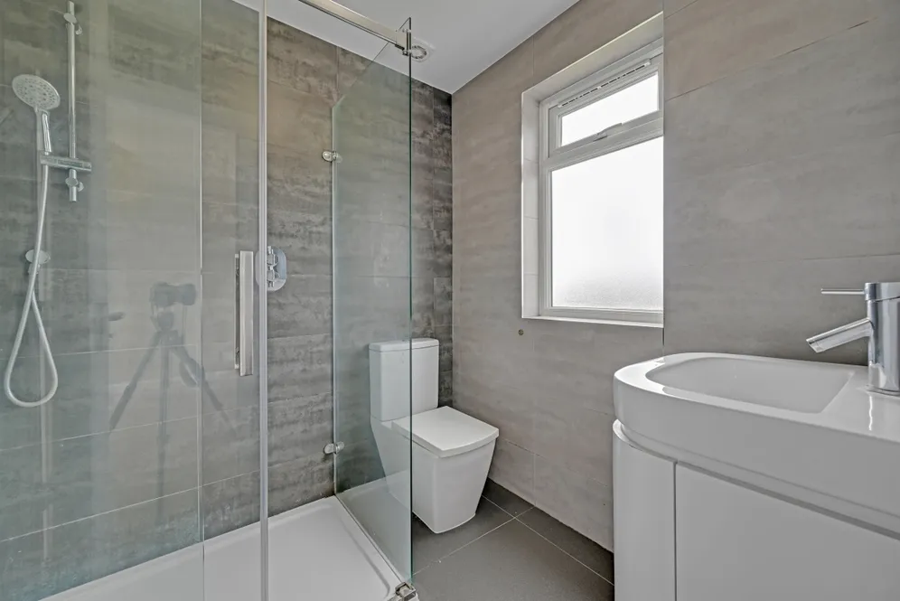 Tanfield Avenue London NW2 photo 8