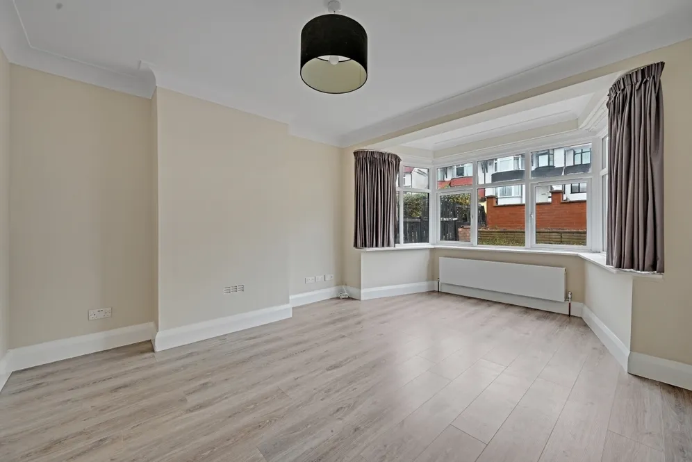 Tanfield Avenue London NW2 photo 9