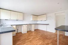 Plaistow Road Dunsfold GU8 photo 7