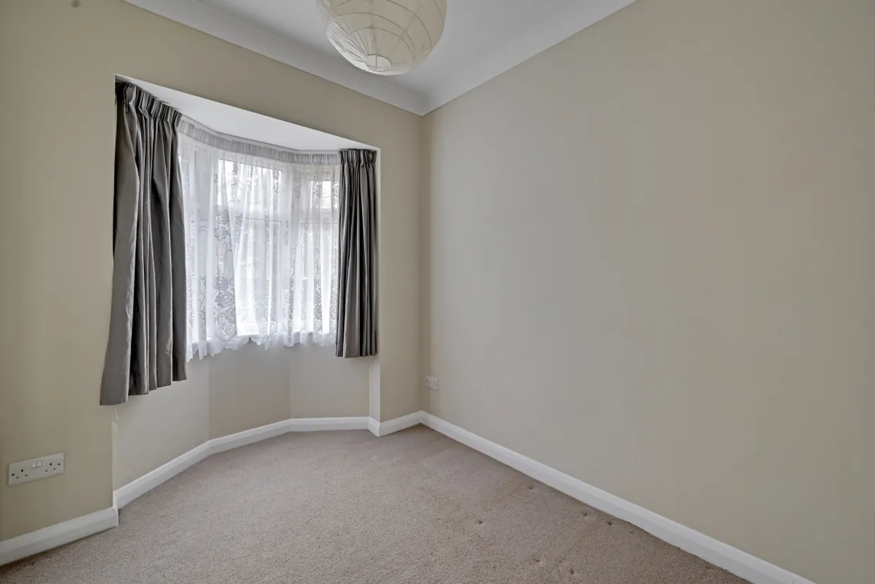 Tanfield Avenue London NW2 photo 12