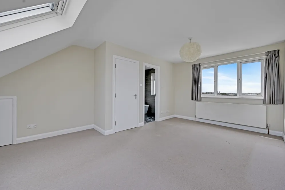 Tanfield Avenue London NW2 photo 14