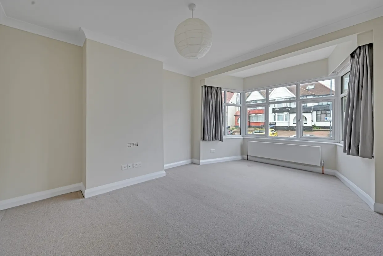 Tanfield Avenue London NW2 photo 15