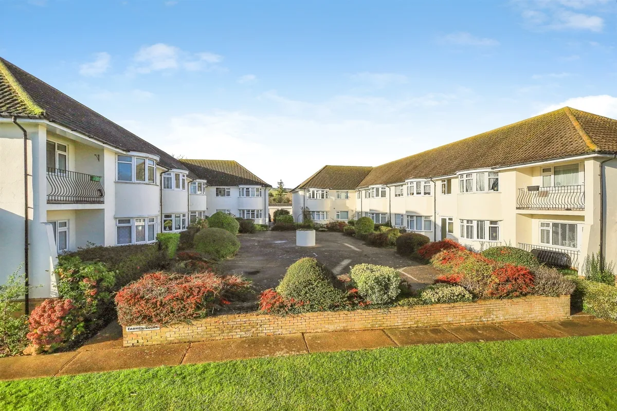 Eastbourne Road, Willingdon, EASTBOURNE