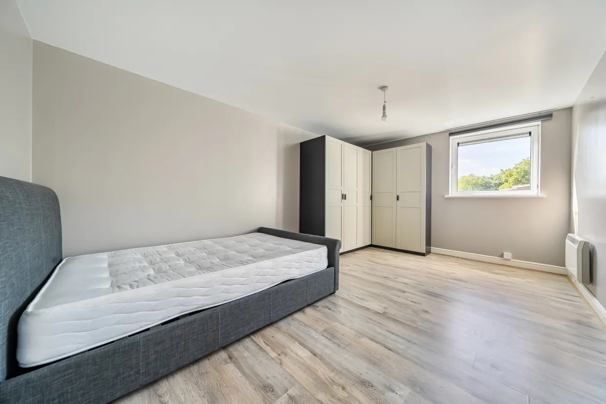 Glaisher Street London SE8 photo 7