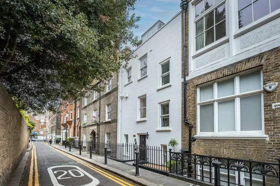 Dukes Lane, London, W8